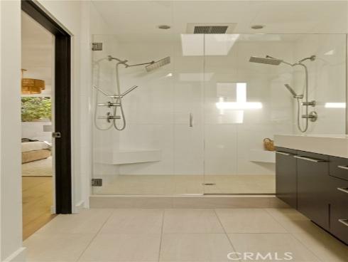928 Quivera Street, Laguna Beach, CA