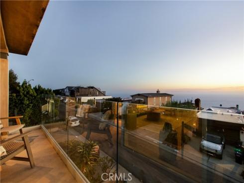 928 Quivera Street, Laguna Beach, CA