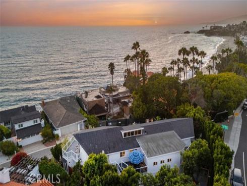 2 Camel Point , Laguna Beach, CA