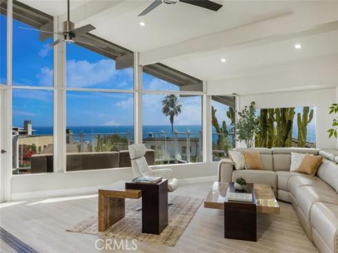 2 Camel Point , Laguna Beach, CA