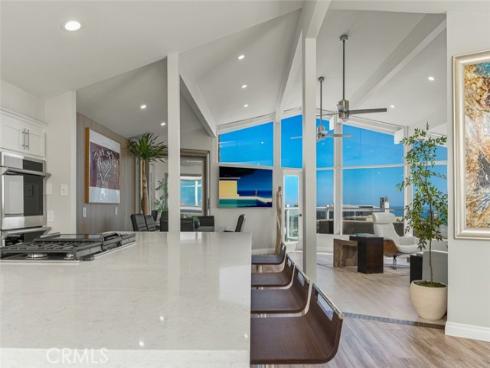 2 Camel Point , Laguna Beach, CA