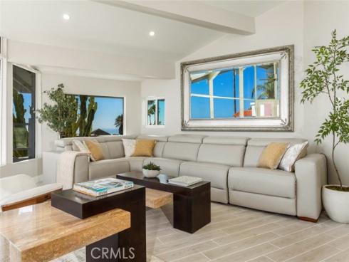2 Camel Point , Laguna Beach, CA