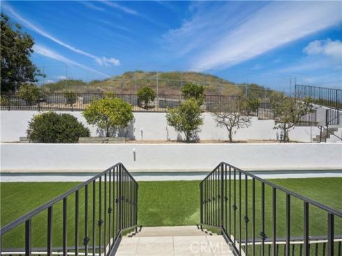 1076 Skyline Drive, Laguna Beach, CA