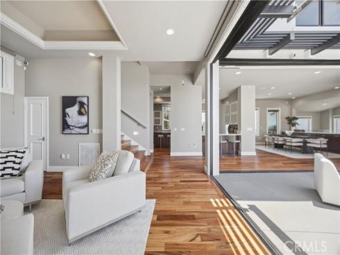 1076 Skyline Drive, Laguna Beach, CA