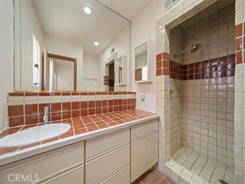 1046 Oro , Laguna Beach, CA