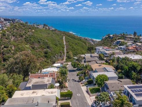 1046  Oro  , Laguna Beach, CA