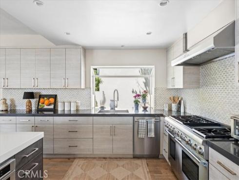 845 Summit Drive, Laguna Beach, CA