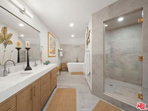 15 N Vista De Catalina , Laguna Beach, CA