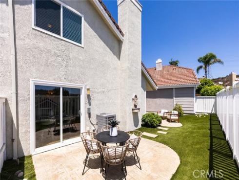 11 Encinitas Court, Laguna Beach, CA