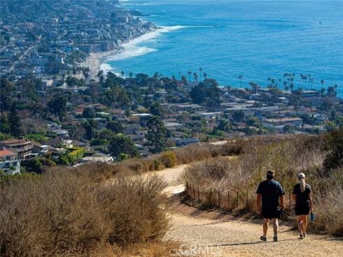 11 Encinitas Court, Laguna Beach, CA