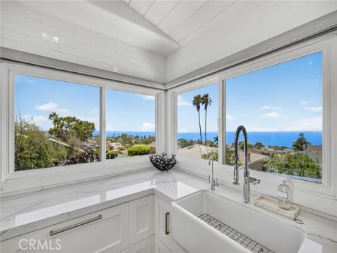 1 Vista Del Sol , Laguna Beach, CA
