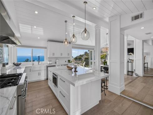 1 Vista Del Sol , Laguna Beach, CA