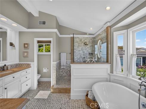1 Vista Del Sol , Laguna Beach, CA
