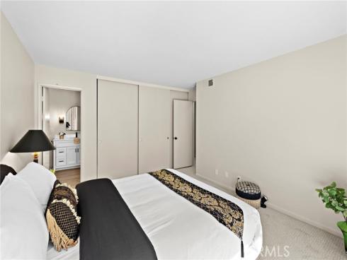 23401 Caminito Lazaro 245 , Laguna Hills, CA