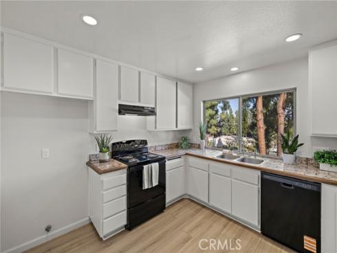 23401 Caminito Lazaro 245 , Laguna Hills, CA