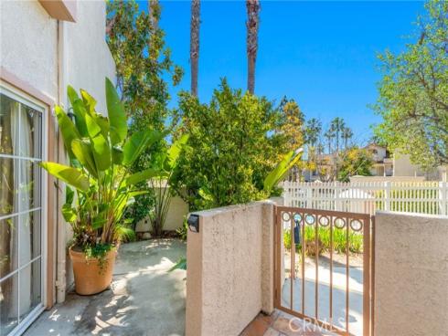 24352 Berrendo 4 , Laguna Hills, CA