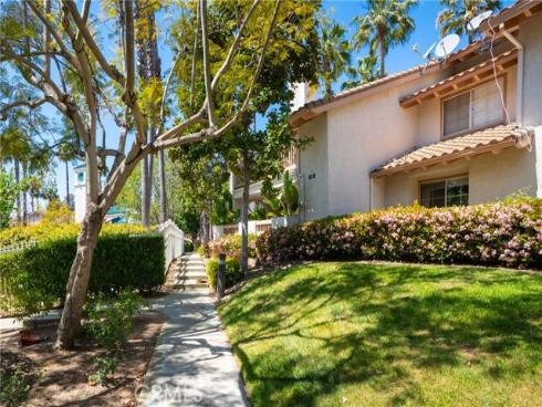 24352 Berrendo 4 , Laguna Hills, CA