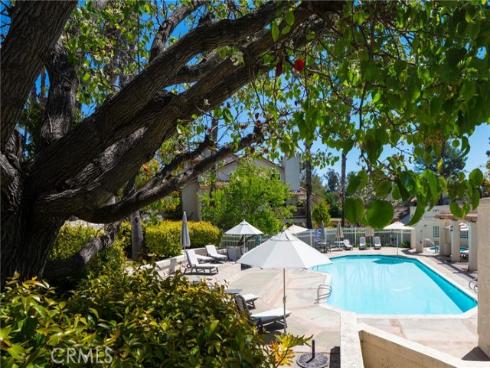 24352 Berrendo 4 , Laguna Hills, CA