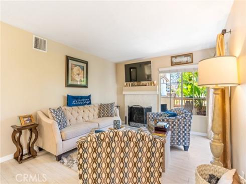24352 Berrendo 4 , Laguna Hills, CA