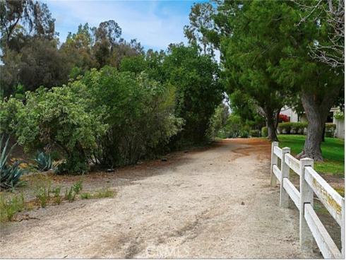 24352 Berrendo 4 , Laguna Hills, CA