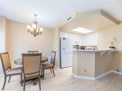 24352 Berrendo 4 , Laguna Hills, CA