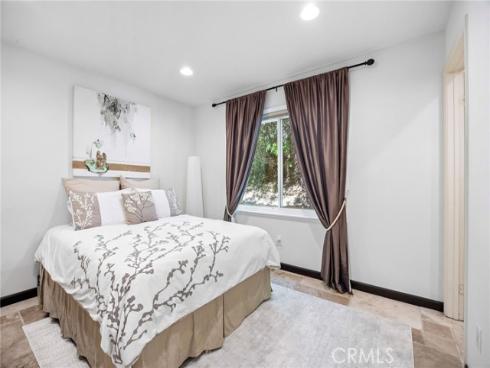 25171 Stageline Drive, Laguna Hills, CA