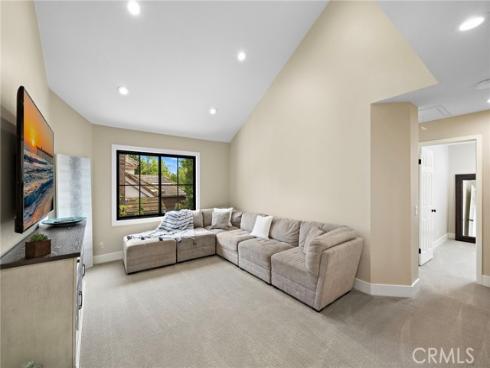 27562 Lost Trail Drive, Laguna Hills, CA