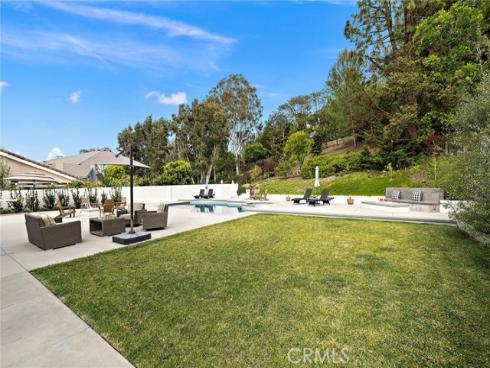 27562 Lost Trail Drive, Laguna Hills, CA