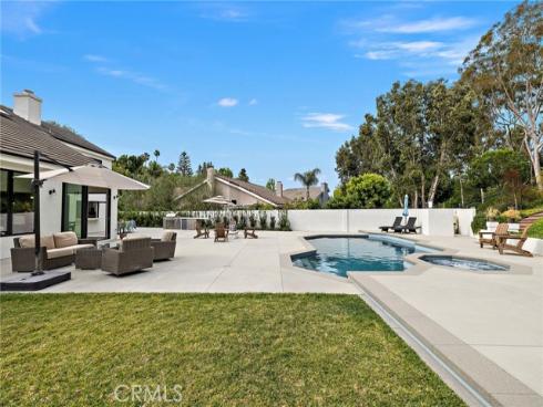 27562 Lost Trail Drive, Laguna Hills, CA