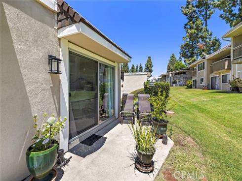 23382 Caminito Andreta 136 , Laguna Hills, CA