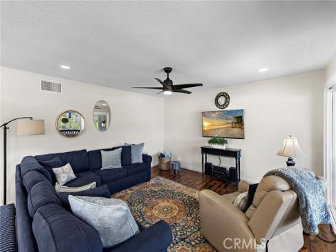 23382 Caminito Andreta 136 , Laguna Hills, CA