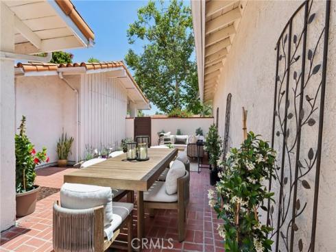 25011 Sunset Place, Laguna Hills, CA