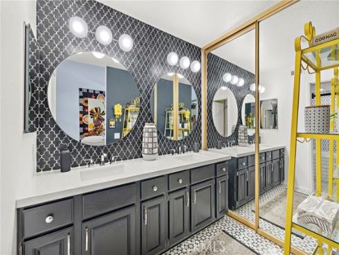 25962 Ernestine Court, Laguna Hills, CA