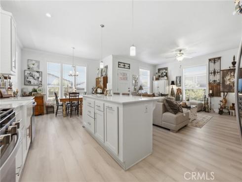 23301 Ridge Route #111 Drive, Laguna Hills, CA