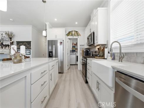 23301 Ridge Route #111 Drive, Laguna Hills, CA