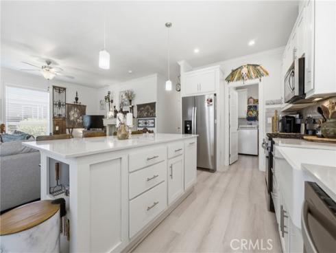 23301 Ridge Route #111 Drive, Laguna Hills, CA