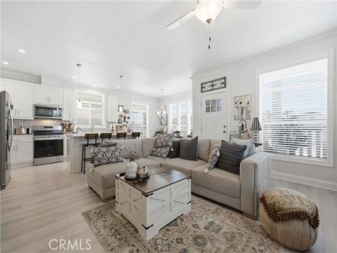 23301 Ridge Route #111 Drive, Laguna Hills, CA