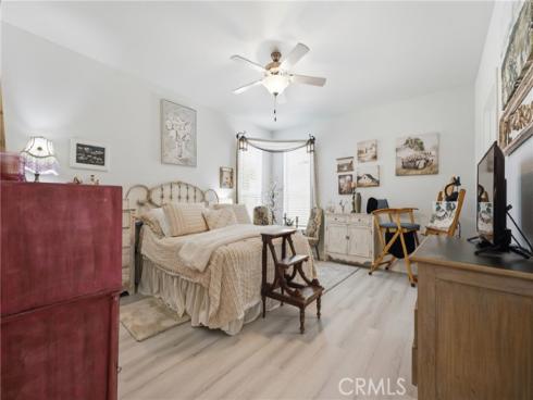23301 Ridge Route #111 Drive, Laguna Hills, CA