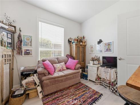 23301 Ridge Route #111 Drive, Laguna Hills, CA