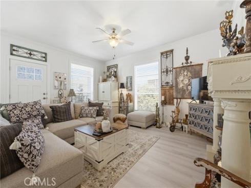 23301 Ridge Route #111 Drive, Laguna Hills, CA