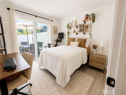 8 Laurel Creek , Laguna Hills, CA