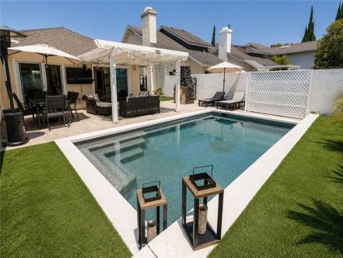 8 Laurel Creek , Laguna Hills, CA