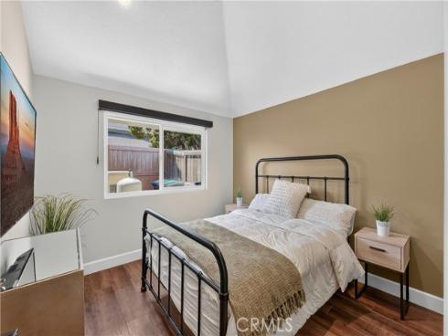 16 Deer Creek Lane, Laguna Hills, CA