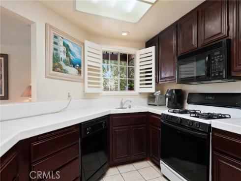 24441 Hillsdale 116 Avenue, Laguna Hills, CA