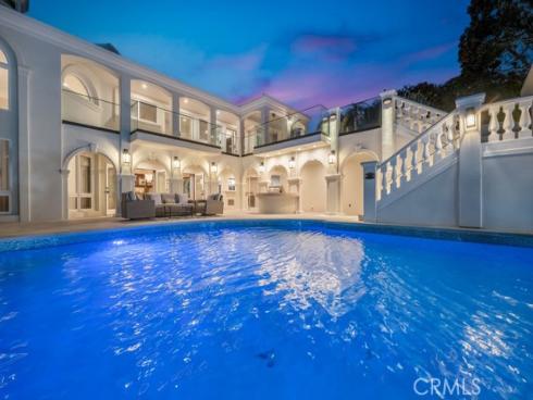 8 Saint Tropez