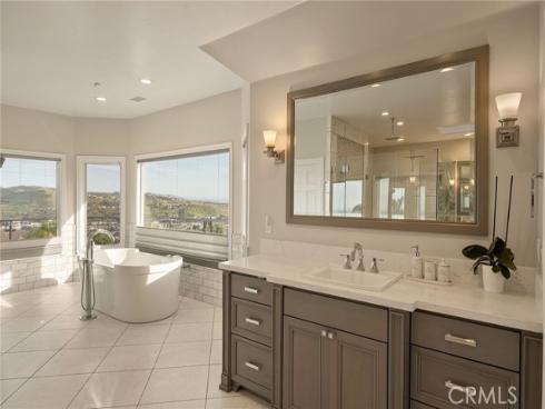 4 Old Ranch , Laguna Niguel, CA