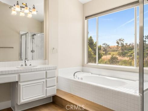 100 Stoney Pointe , Laguna Niguel, CA