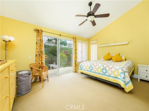 21 Mikro , Laguna Niguel, CA