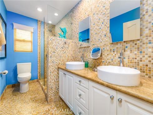 21 Mikro , Laguna Niguel, CA