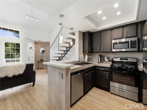24417 Avenida De Los Ninos 66